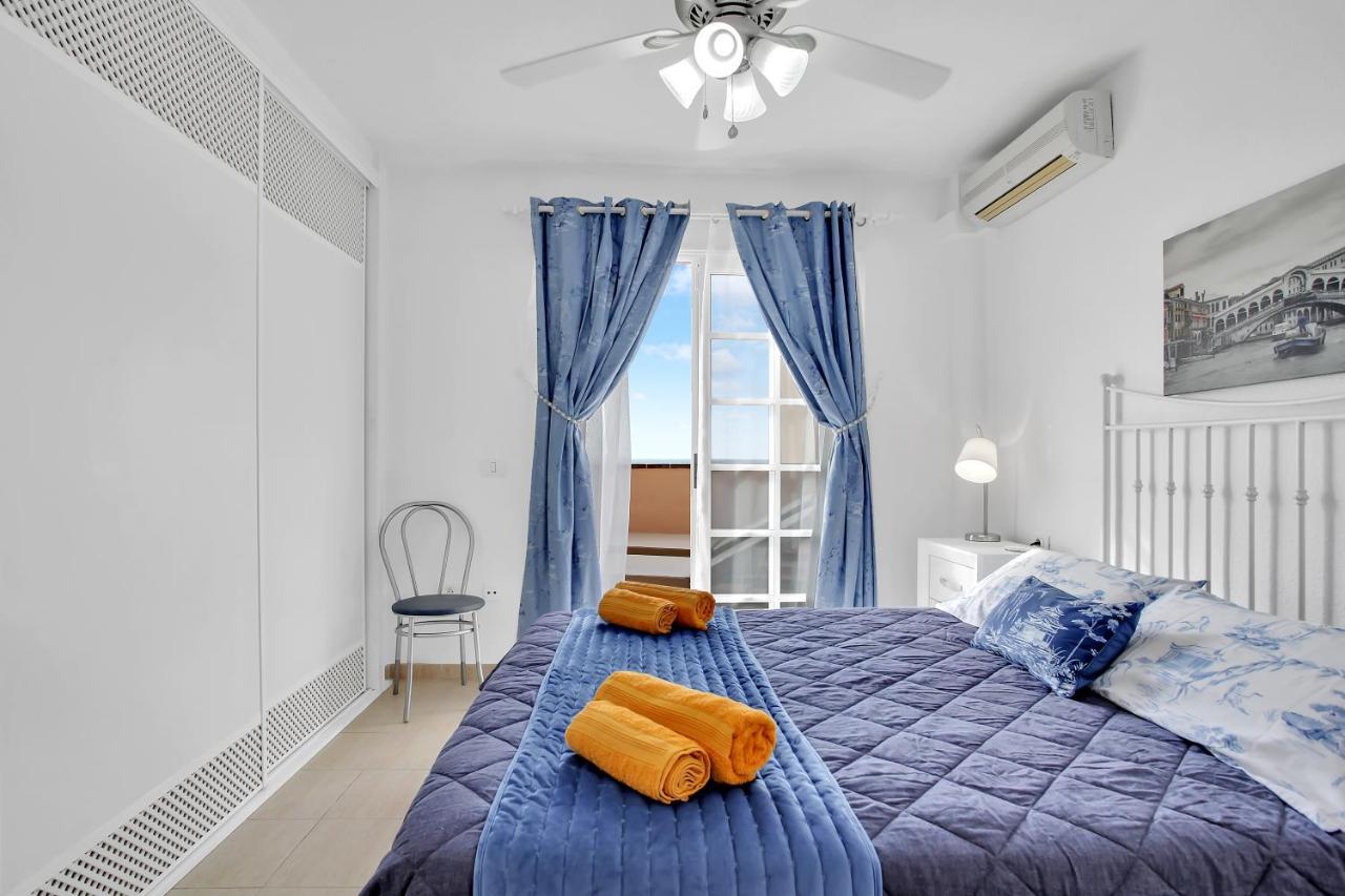 Top Floor, Sea View, Huge Terrace, Heated Pool, Garage Los Cristianos  Luaran gambar