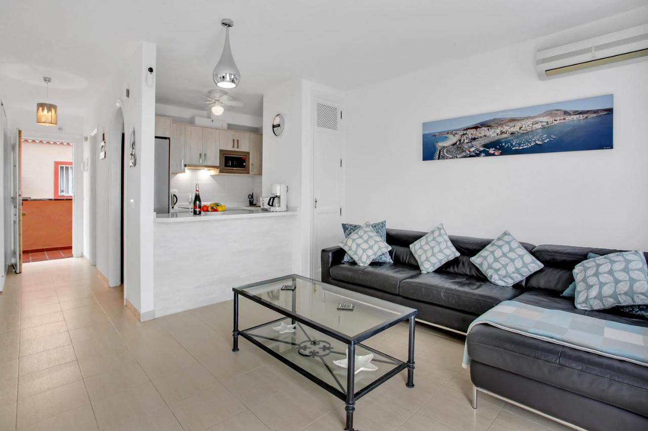 Top Floor, Sea View, Huge Terrace, Heated Pool, Garage Los Cristianos  Luaran gambar