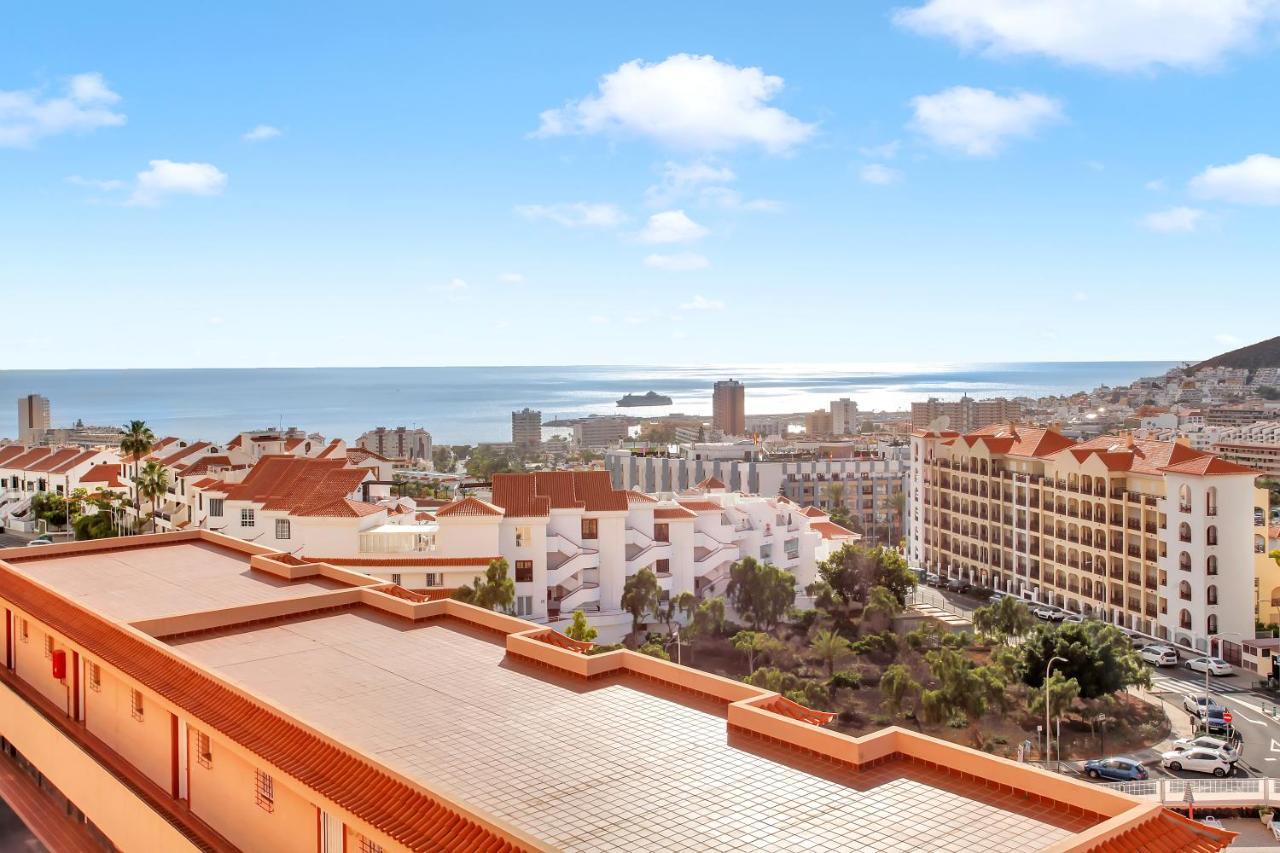 Top Floor, Sea View, Huge Terrace, Heated Pool, Garage Los Cristianos  Luaran gambar